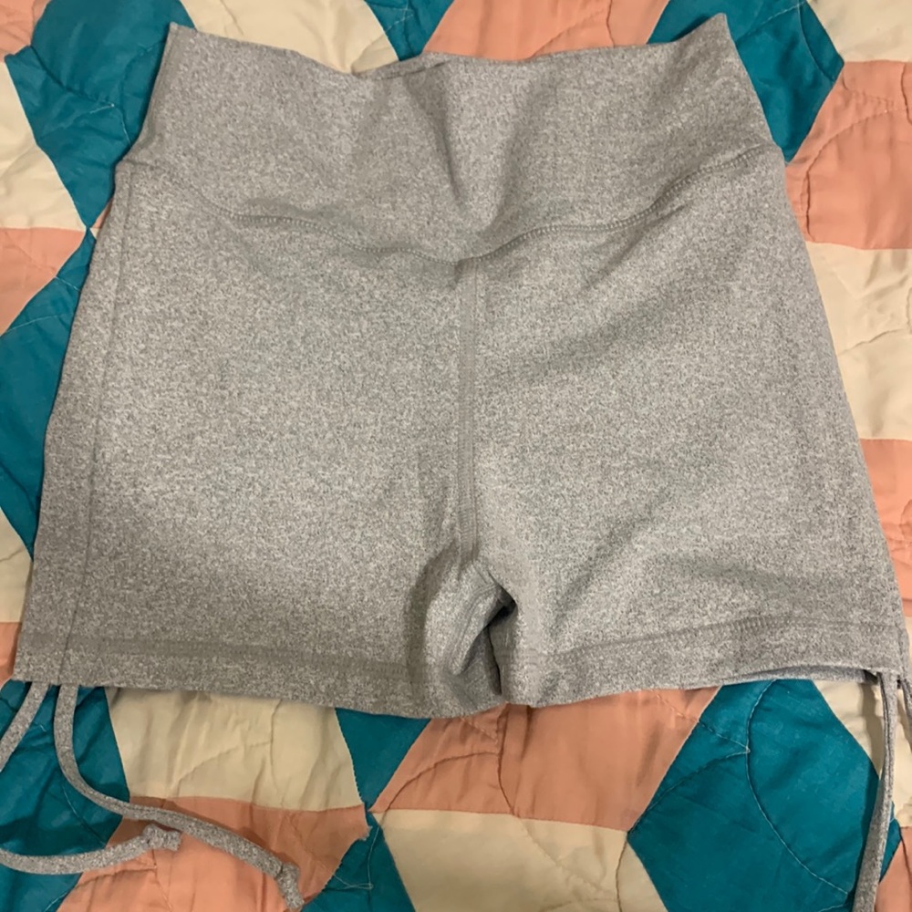 Zyia Scrunchy what shorties